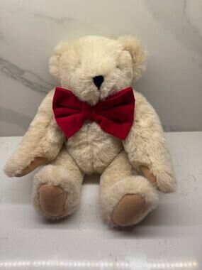 Vermont Teddy Bear Co. "Be My Valentine" Plush Bear